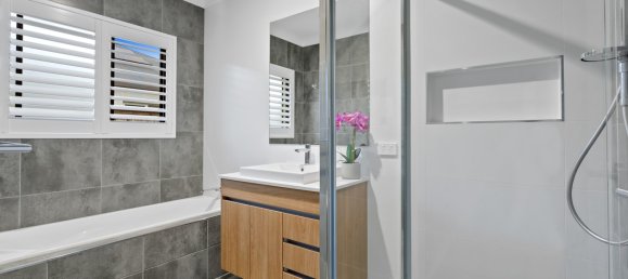 4 bedrooms House in Redlynch, Australia No. 59 17