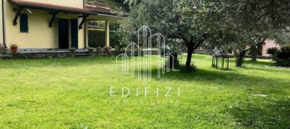 4 bedrooms Villa in Montignoso, Italy No. 349470 2