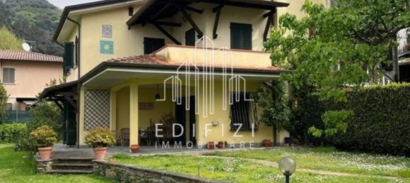 4 bedrooms Villa in Montignoso, Italy No. 349470 3