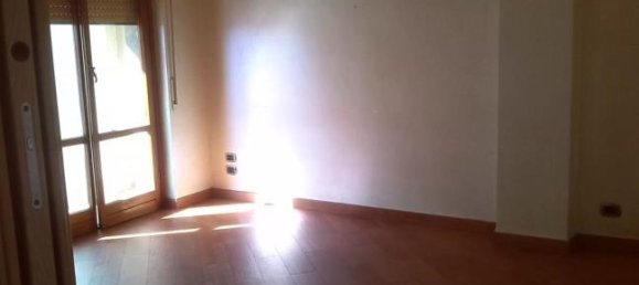 3 rooms Apartment in Brindisi, Italy No. 252670 4