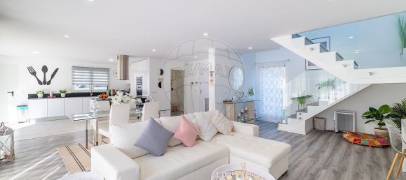 3 bedrooms Villa in Almada, Portugal No. 176951 18