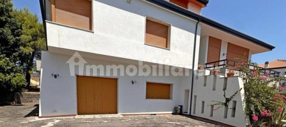 5-Zimmer Villa in Pedara, Italy, Nr. 277176 6