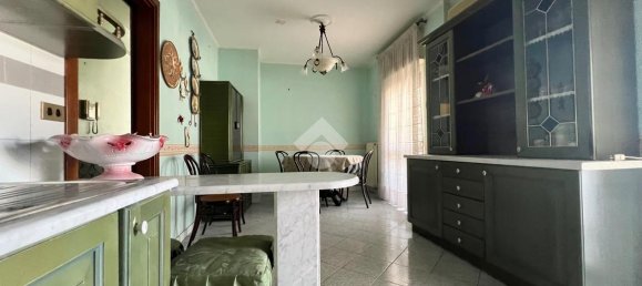Apartamento de 3 habitaciónes en Melito di Napoli, Italy No. 232906 6