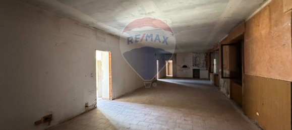 330m² Commercial property in Boltiere, Italy No. 359072 14