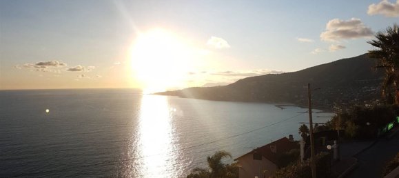 10 rooms Apartment in Ospedaletti, Italy No. 145707 2