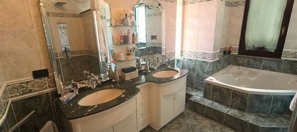 Вилла с 5 спальнями в Кунео, Италия № 328507 12