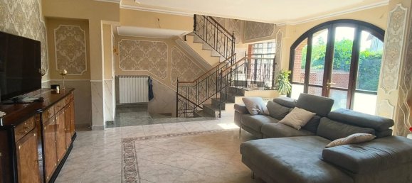 Вилла с 5 спальнями в Кунео, Италия № 328507 11