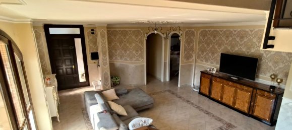 Вилла с 5 спальнями в Кунео, Италия № 328507 16