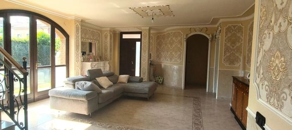 Вилла с 5 спальнями в Кунео, Италия № 328507 10