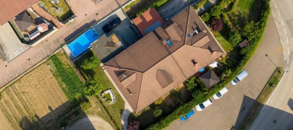 Вилла с 5 спальнями в Кунео, Италия № 328507 2