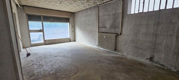 Bureau à Cossato, Italy 80m² No. 79821 2