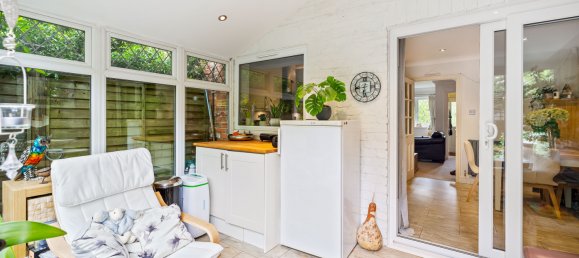 2 bedrooms House in Redhill, United Kingdom No. 1073 26