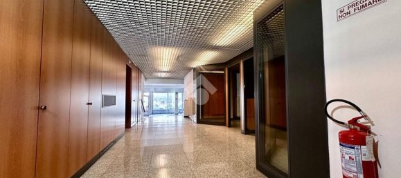 Офис 475м² в Удине, Италия № 331666 21