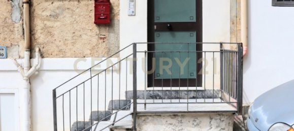 2 bedrooms Apartment in Catania, Italy No. 291824 4