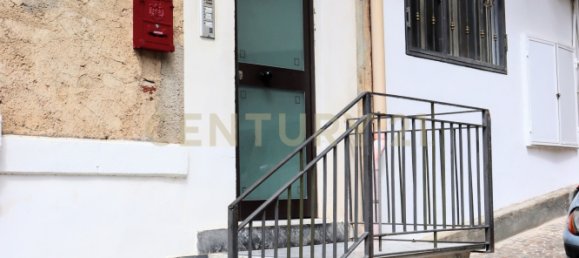 2 bedrooms Apartment in Catania, Italy No. 291824 3