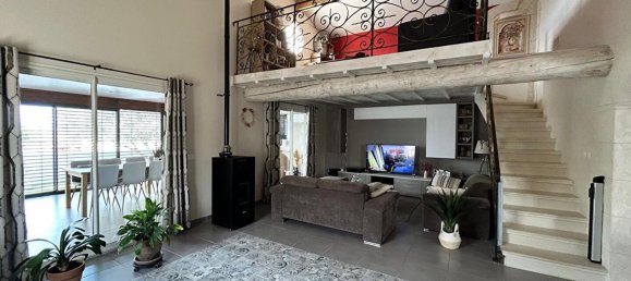 3 bedrooms House in Carcassonne, France No. 309050 2