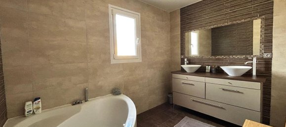 3 bedrooms House in Carcassonne, France No. 309050 11