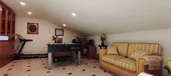 7 غرف نوم منزل في Aci Catena, Italy رقم 370877 26