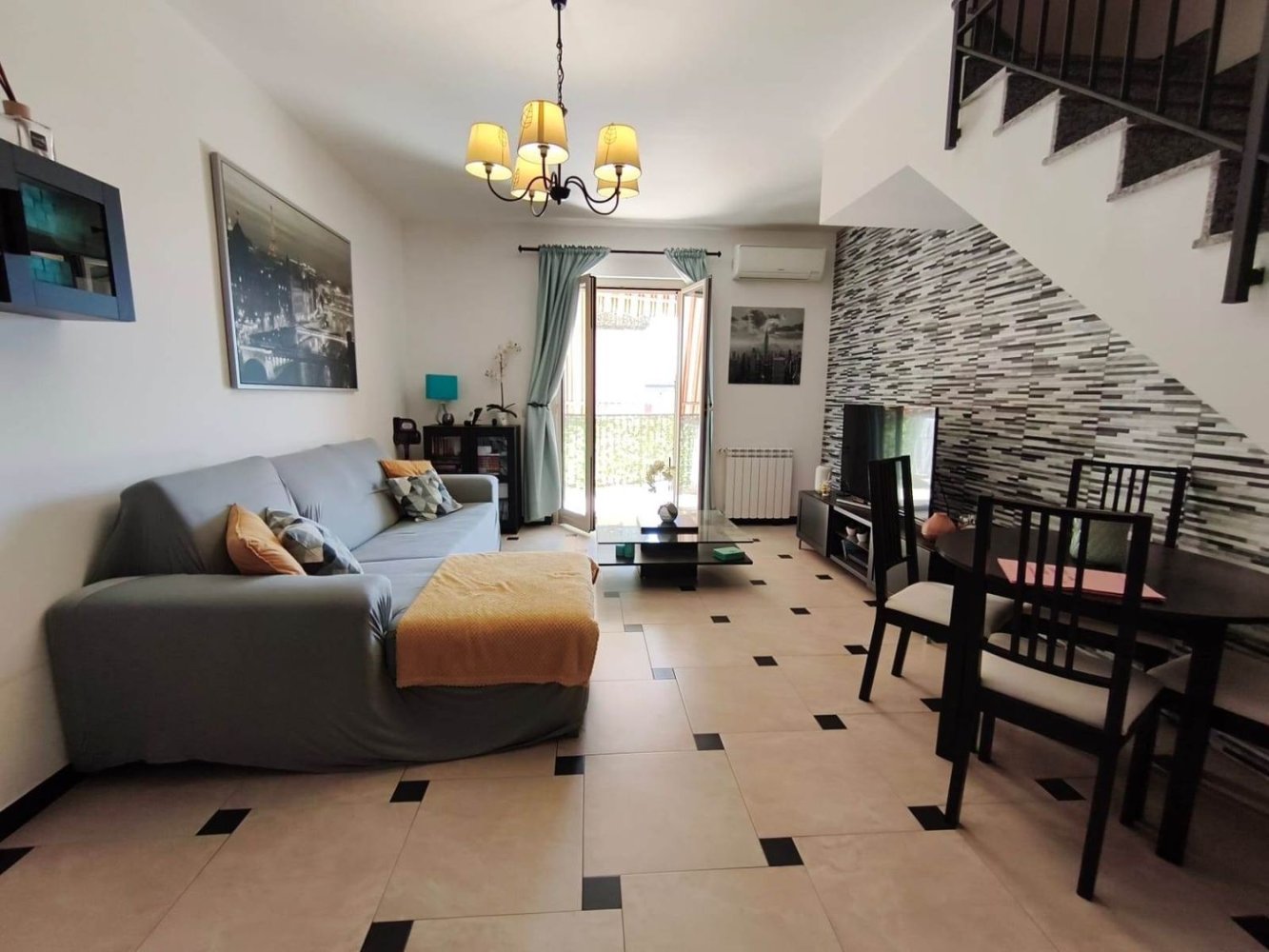 7 غرف نوم منزل في Aci Catena, Italy رقم 370877