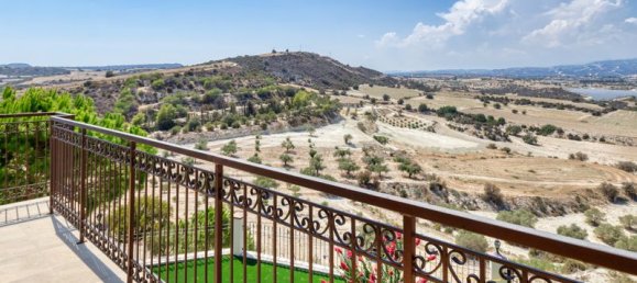 3 bedrooms Villa in Alaminos, Cyprus No. 14516 19