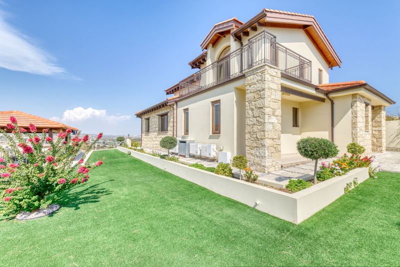 3 bedrooms Villa in Alaminos, Cyprus No. 14516