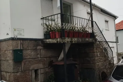 2 bedrooms House in Chaves, Portugal No. 259987