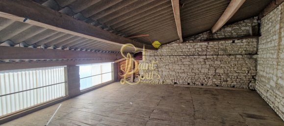 3 bedrooms House in Marcay, France No. 40821 15