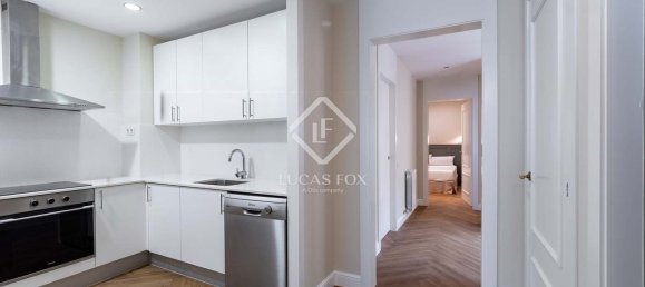 Ático de 3 dormitorios en Ciudad Vieja, Spain No. 169874 15