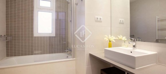 Ático de 3 dormitorios en Ciudad Vieja, Spain No. 169874 60