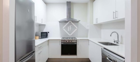 Ático de 3 dormitorios en Ciudad Vieja, Spain No. 169874 14