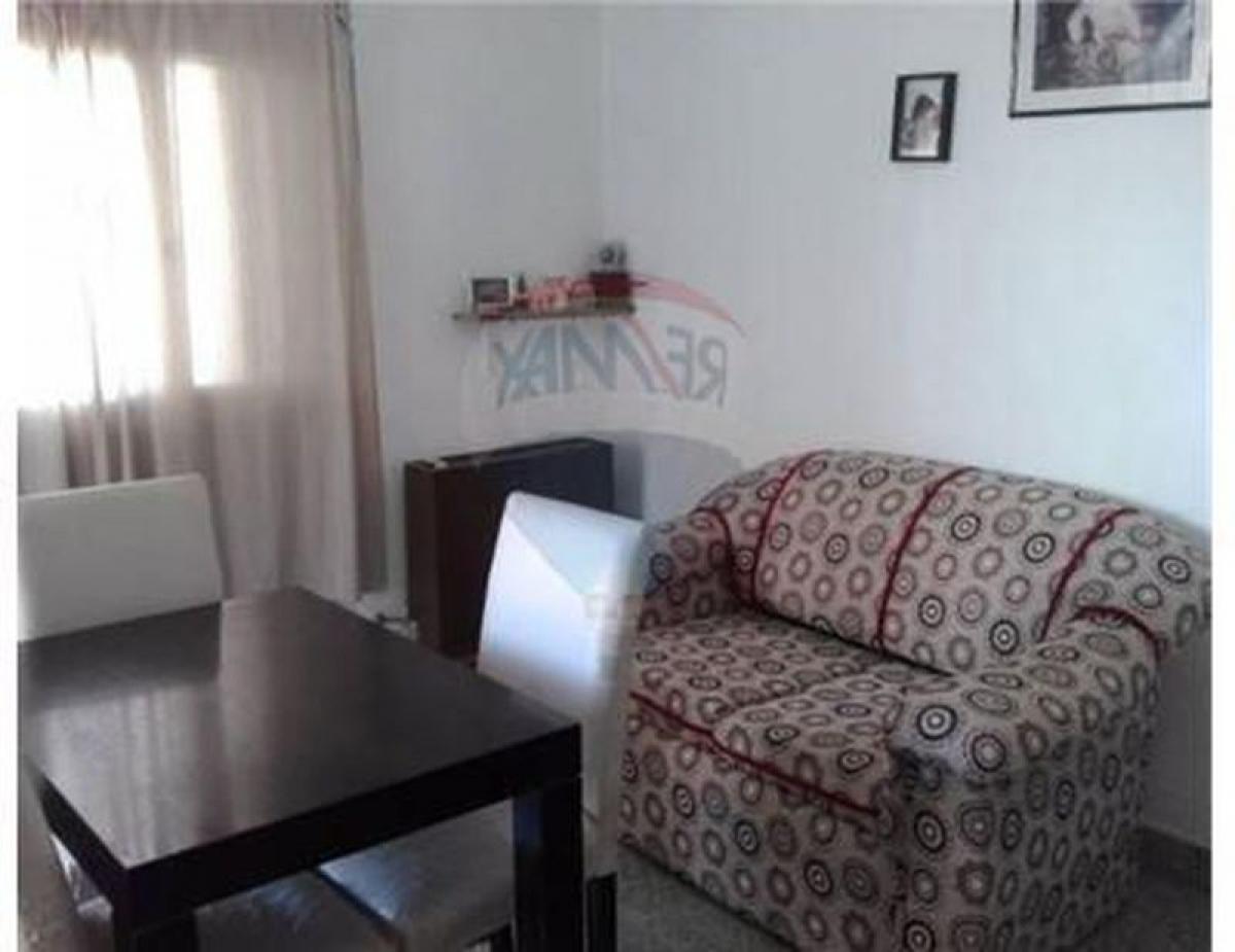 2 bedrooms House in Moron, Argentina No. 63135