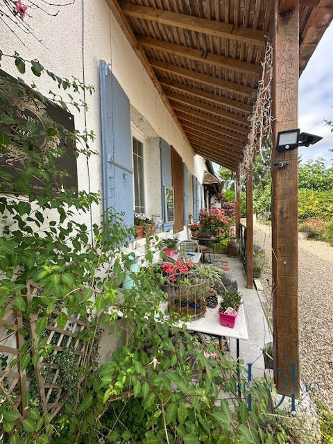 8 bedrooms House in Eure, France No. 293916