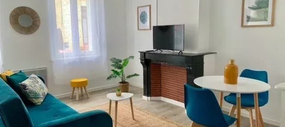 5 chambres Bâtiment à Saint-Quentin, France No. 41208 8