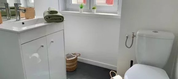 5 chambres Bâtiment à Saint-Quentin, France No. 41208 17