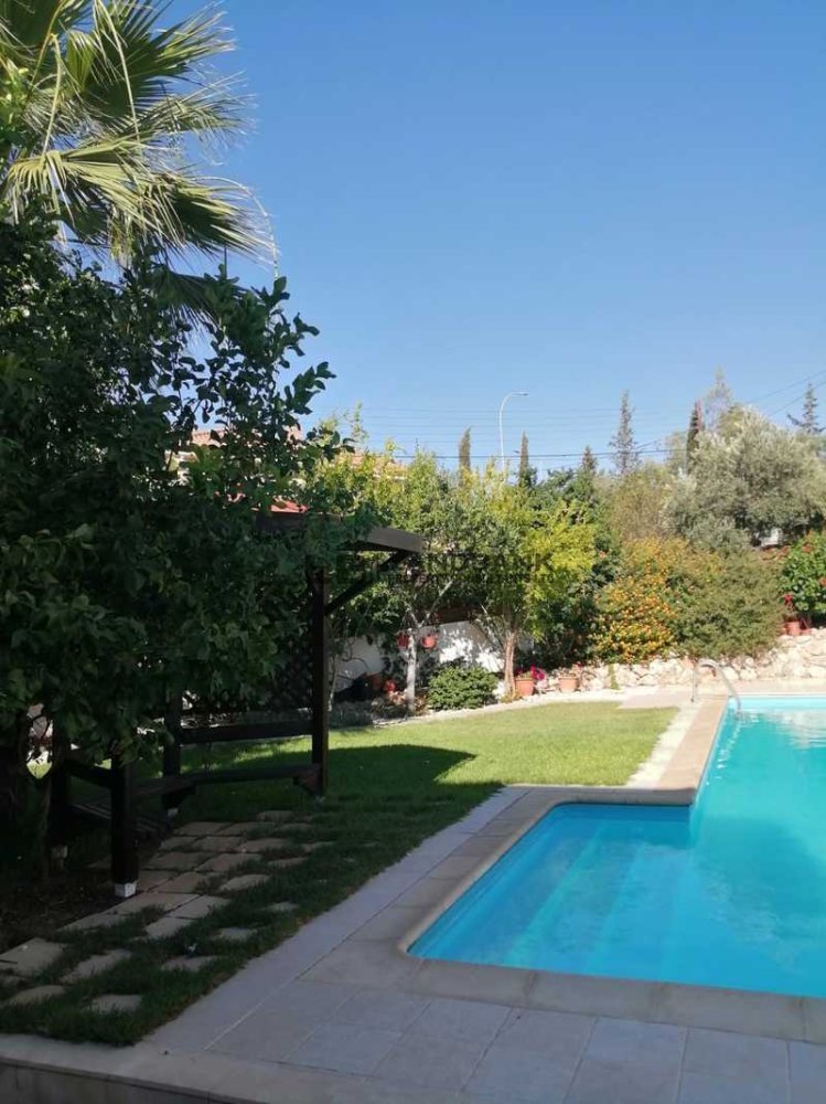 5 bedrooms Villa in Lakatamia, Cyprus No. 13686