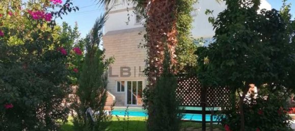 Villa de 5 dormitorios en Lakatamia, Cyprus No. 13686 12