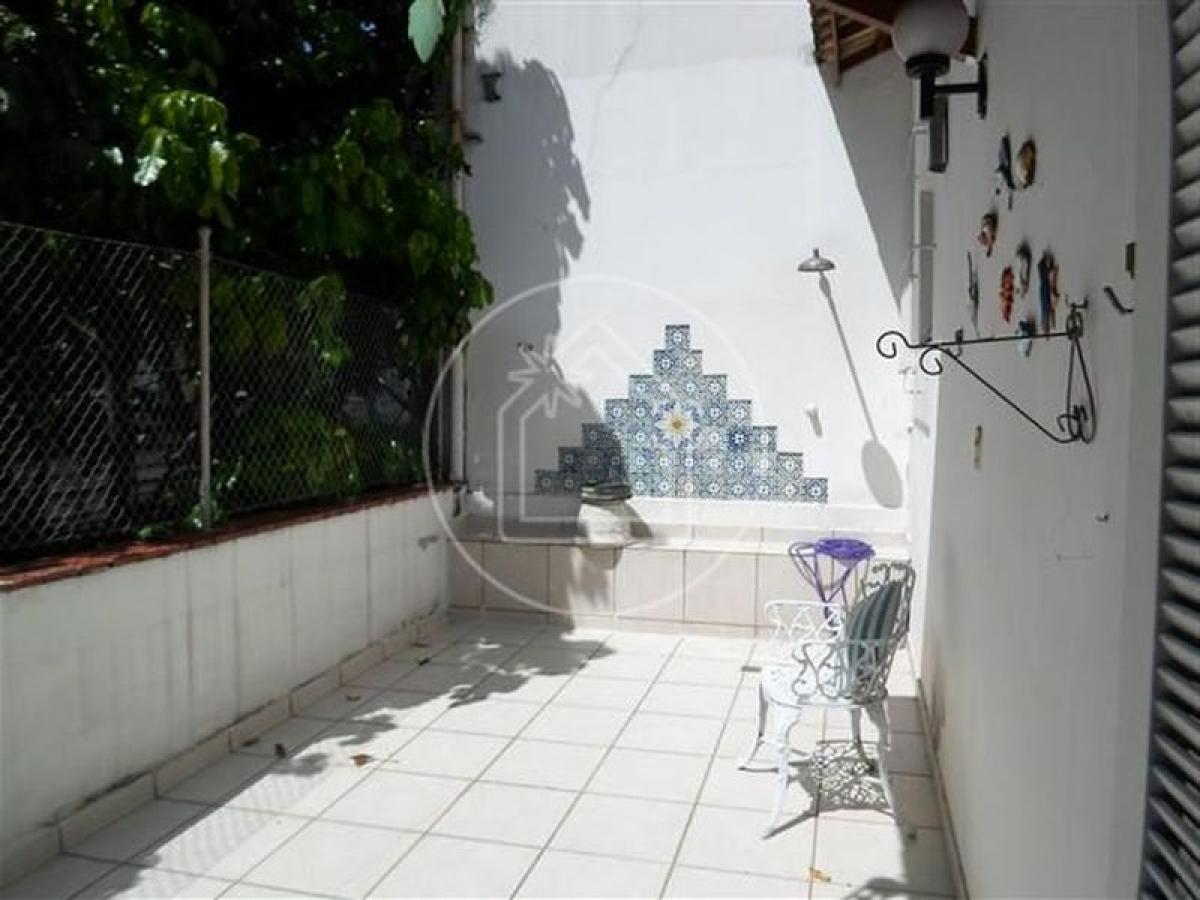 Дом с 4 спальнями в Рио-де-Жанейро, Бразилия № 506901