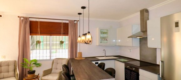 4 bedrooms House in El Altet, Spain No. 185184 7