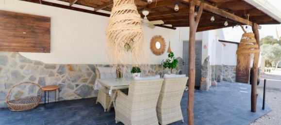 4 bedrooms House in El Altet, Spain No. 185184 3