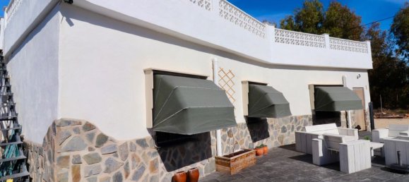 4 bedrooms House in El Altet, Spain No. 185184 2