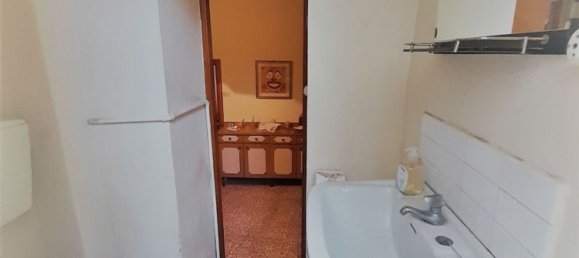 4 rooms Apartment in Pescia, Italy No. 214524 5