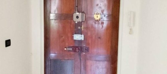 Квартира с 2 комнатами в Генуя, Италия № 76038 4