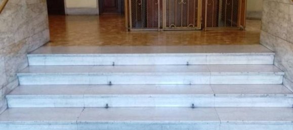 Квартира с 2 комнатами в Генуя, Италия № 76038 2