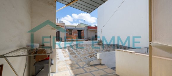 Dúplex de 5 dormitorios en San Vito dei Normanni, Italy No. 314039 20