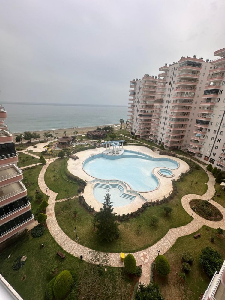 Apartment 4+1 in Mersin, Turkey No. 21724