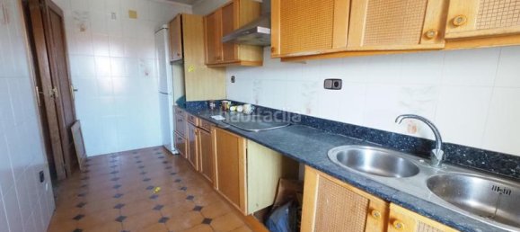 4 bedrooms Apartment in Terrassa, Spain No. 141488 4