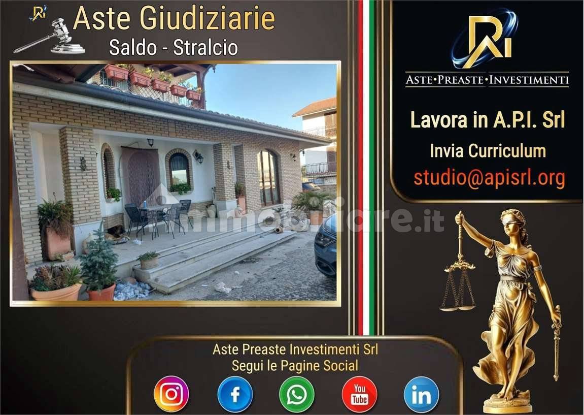 5 غرف نوم شقة في Frosolone, Italy رقم 342517