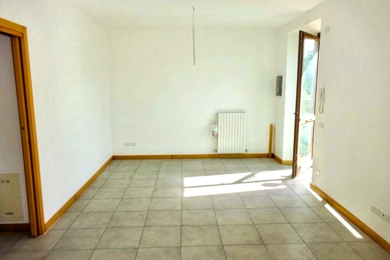 2 bedrooms Apartment in Monte Roberto, Italy No. 293126