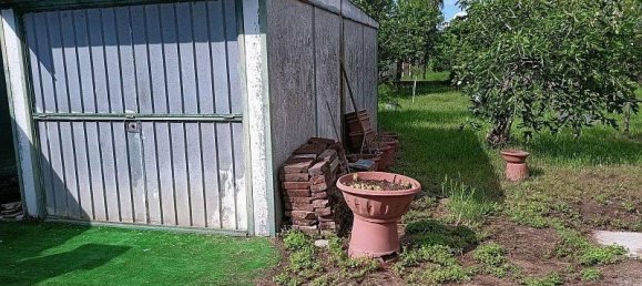 Casa de 4 divisões em Mortara, Italy N.º 24486 2