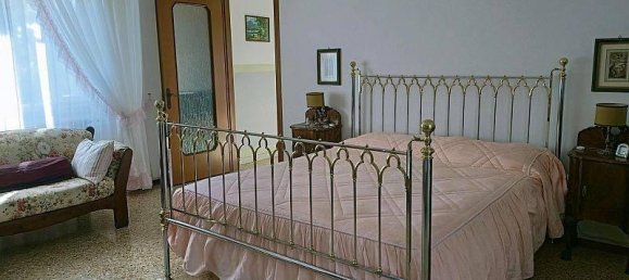 Casa de 4 divisões em Mortara, Italy N.º 24486 32